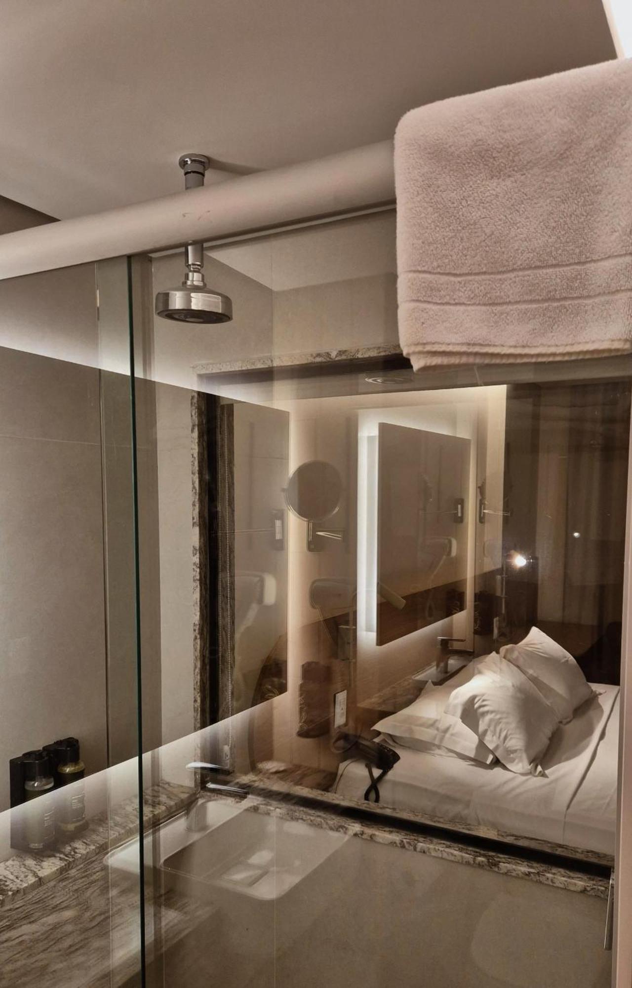 Deluxe Apartment,1599642533:JPEG