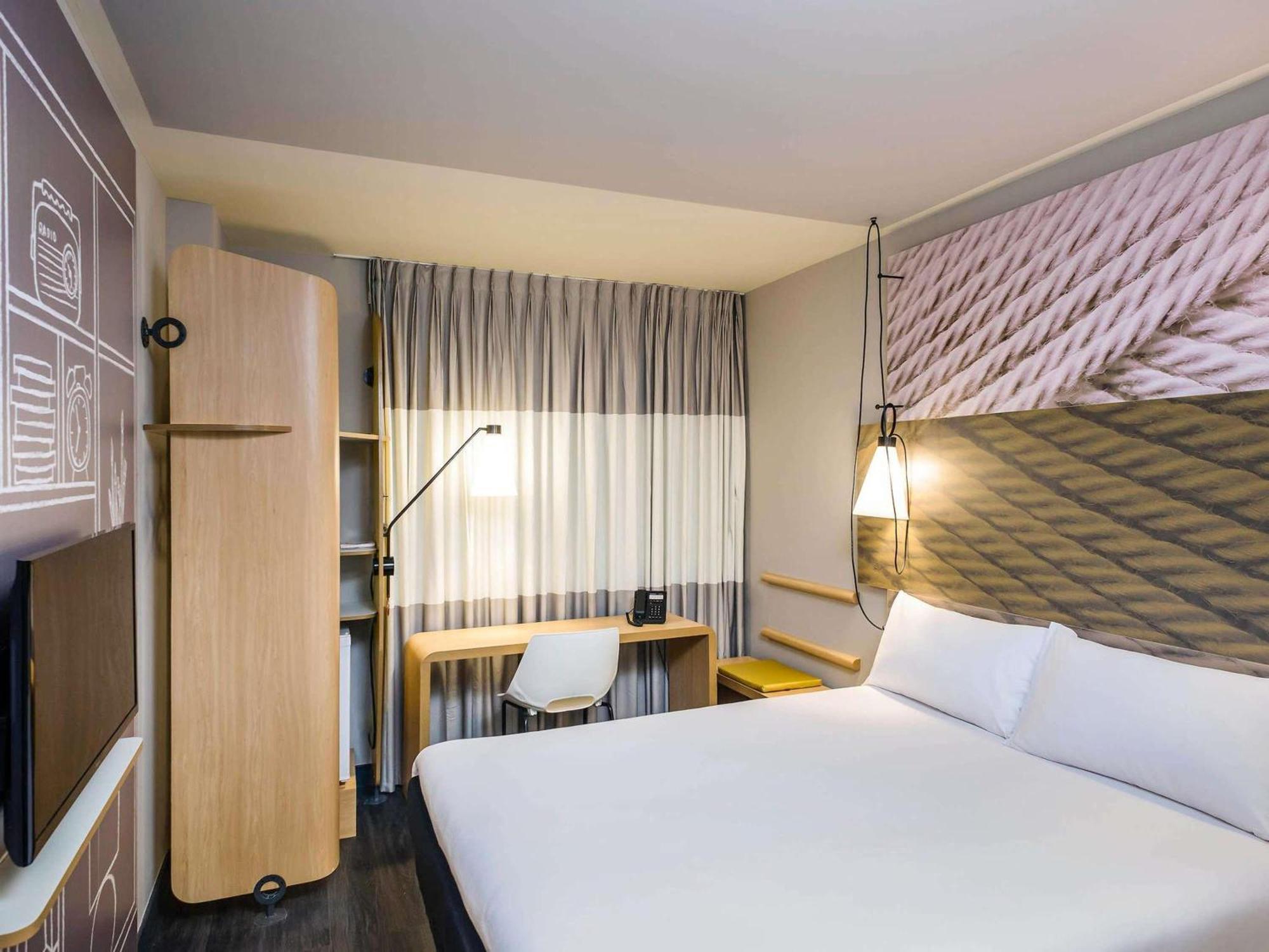 Standard Double Room City Side