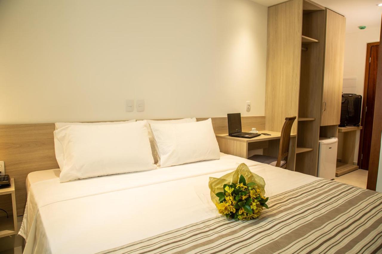 Deluxe Double Room Shower