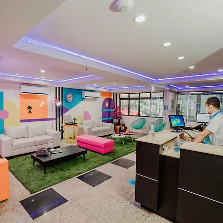 D8 Hotel-2